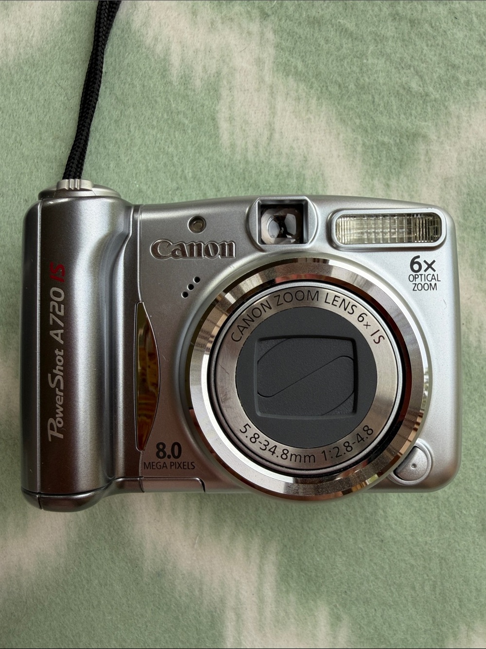 Canon Powershot A720 IS Silver Point-and-Shoot Digital Camera with Carrying Case - Picture 2 of 16